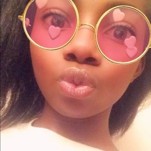 Meet your Posher, Marieange